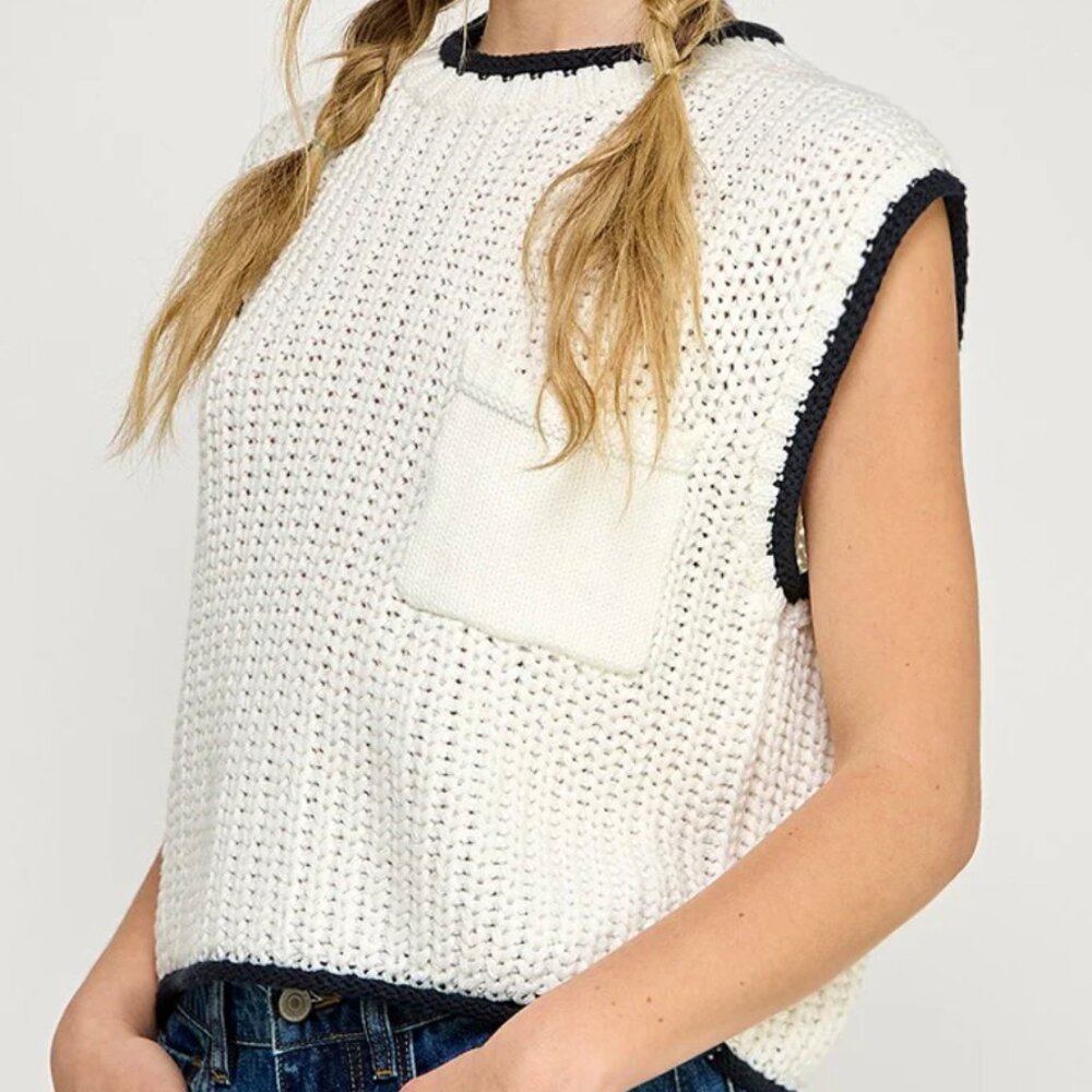 New with Tags Soft Chunky Knit Sweater Top- Small